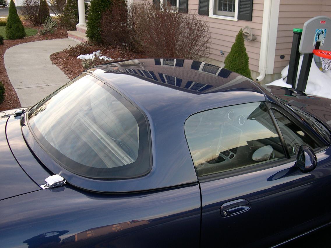 Na Does Your Hardtop Have This Rubber Strip Mx 5 Miata Forum